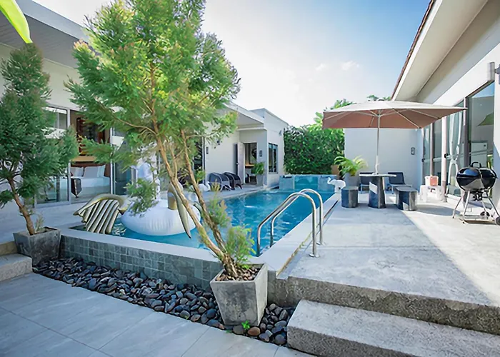 Kaizer Pool Villas